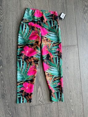 Exotica Shake Your Palm Palms Performance High Waisted Capri Crop Legging